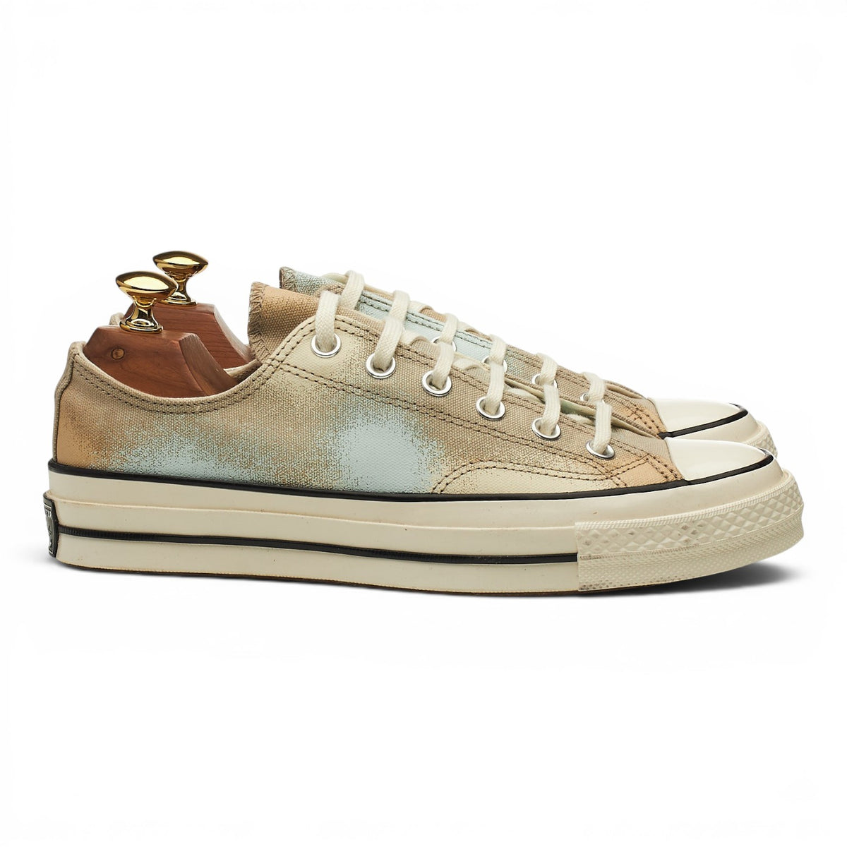 'Chuck 70 Low' Stone Canvas Sneakers UK 7