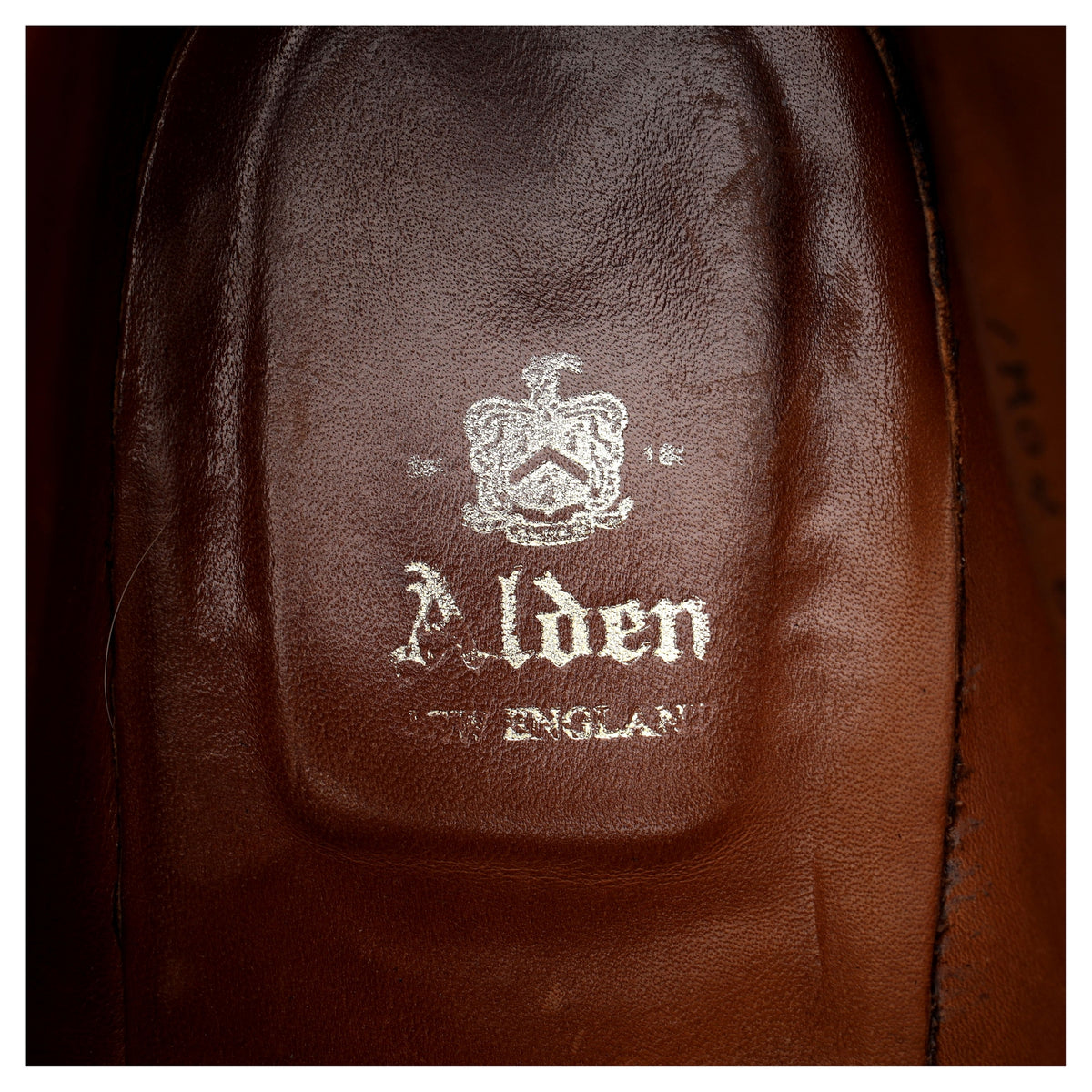 'D7704' Burgundy Cordovan Leather Chukka Boots UK 10 US 11 D