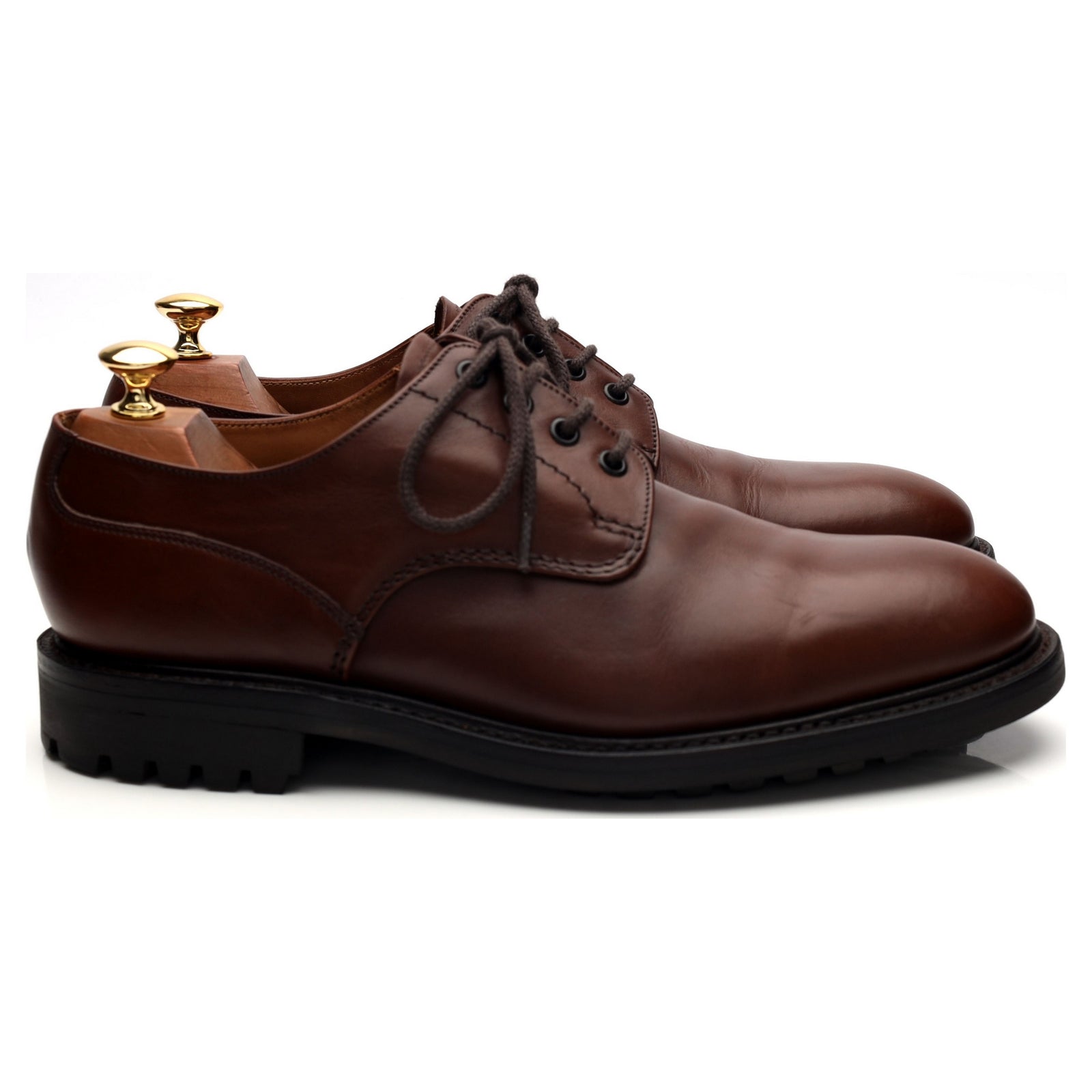 ローク - アボッツ・シューズ 「 Loake 」というタグが付けられ