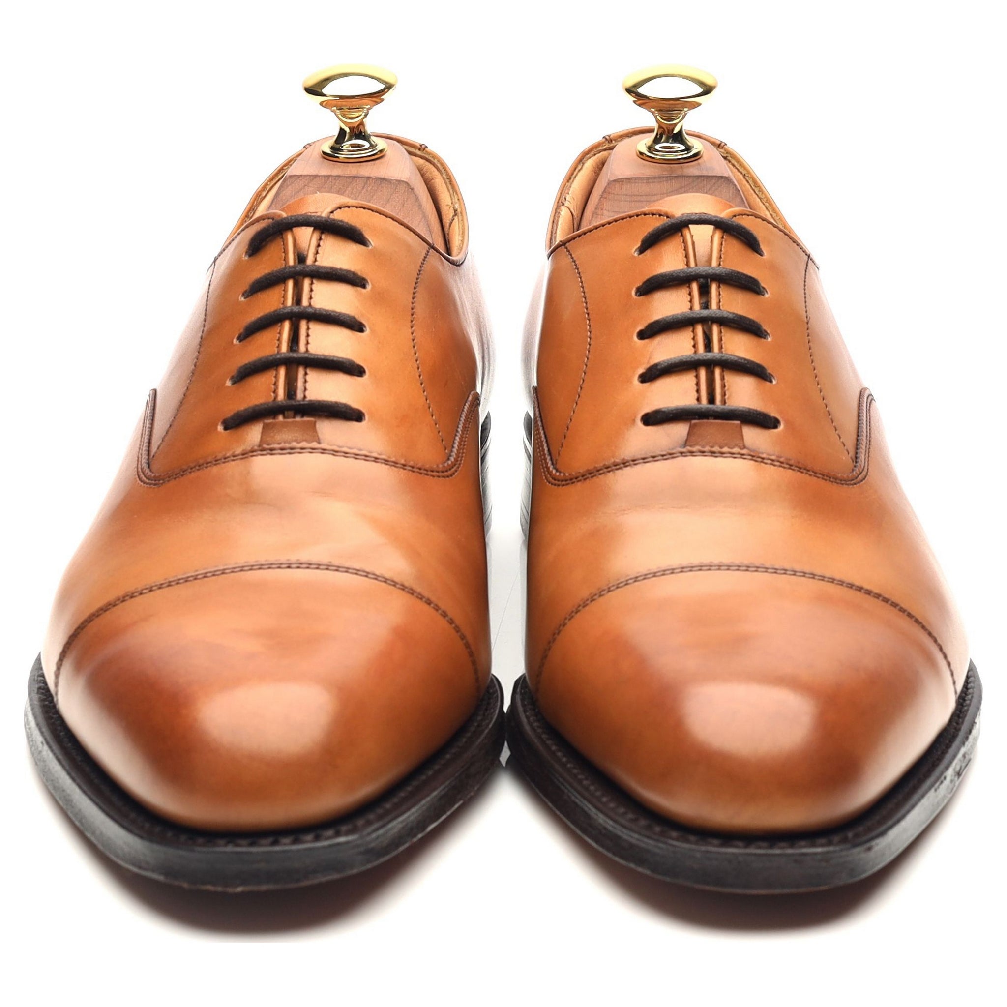 Light tan shop oxford shoes